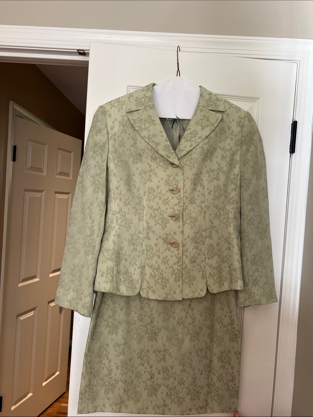 Le Suit Light Sage Floral Jacquard Skirt Set